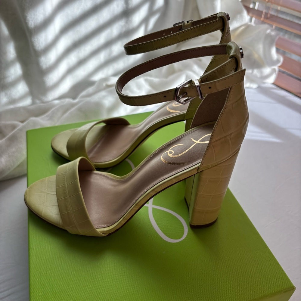 Sam Edelman Yaro Ankle Strap Block Heeled Sandal in Kiwi Size 7.5 - Picture 3 of 12